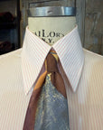 Camicia sartoriale base bianca a costine rosa