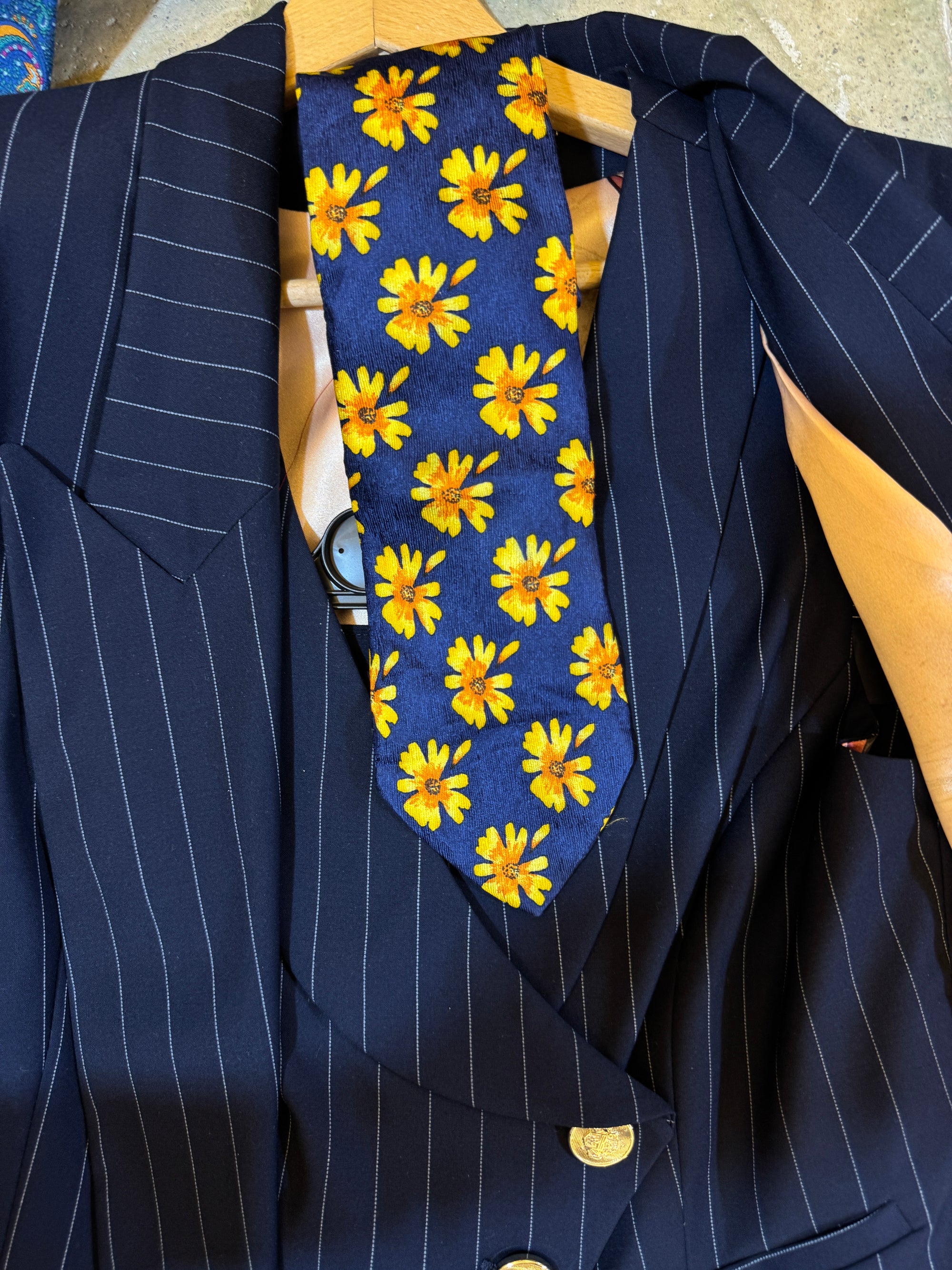 Cravatta fantasia girasoli