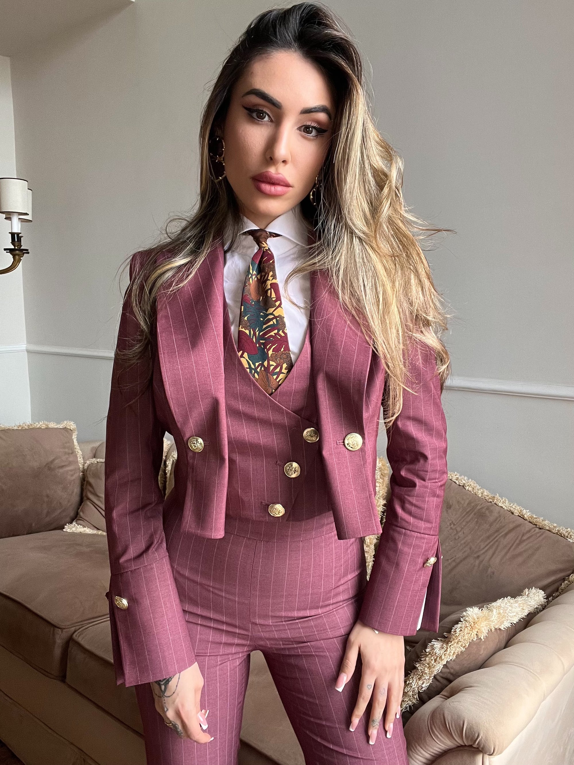 Tailleur tre pezzi Jolie gessato bordeaux chiaro