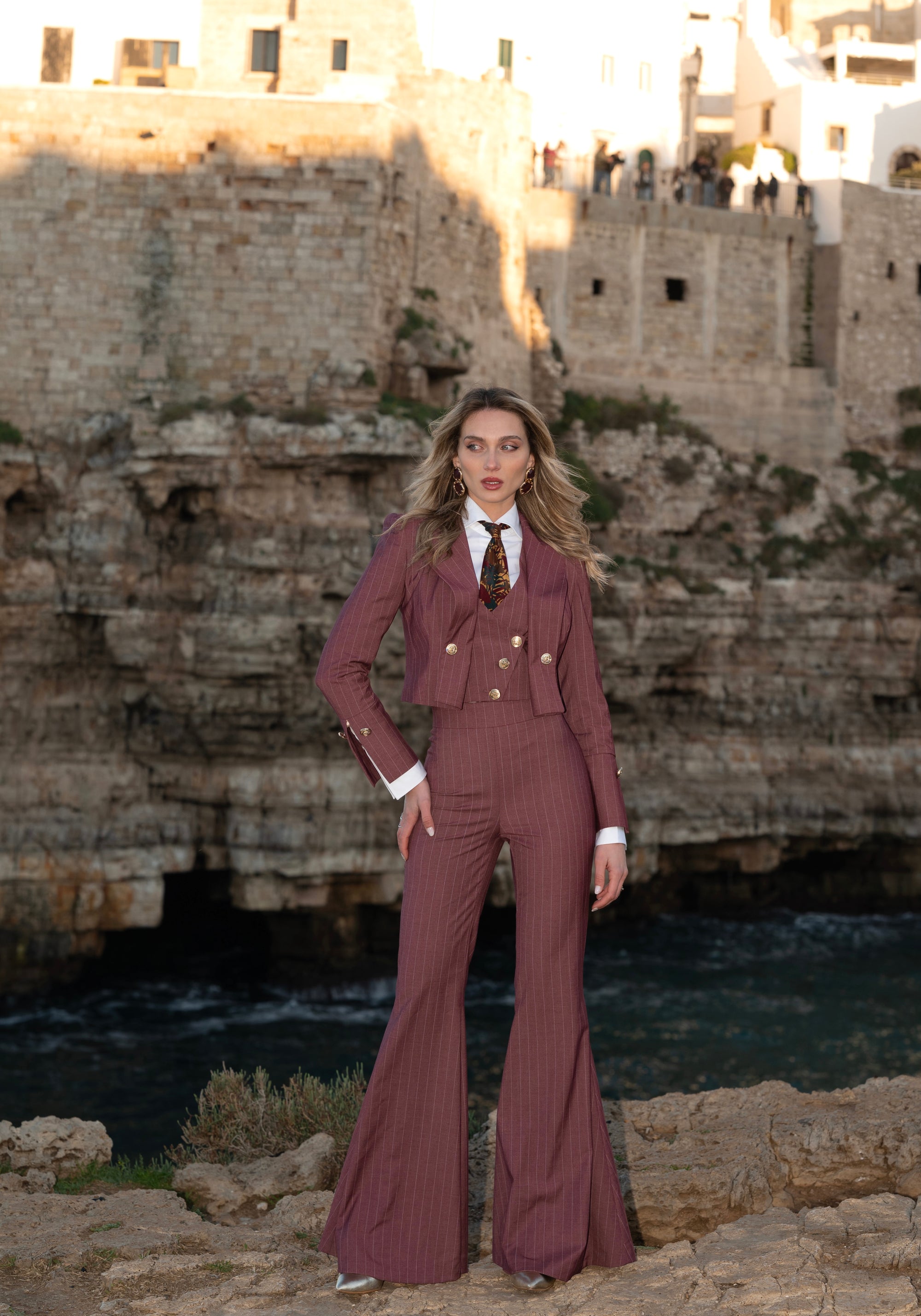 Tailleur tre pezzi Jolie gessato bordeaux chiaro