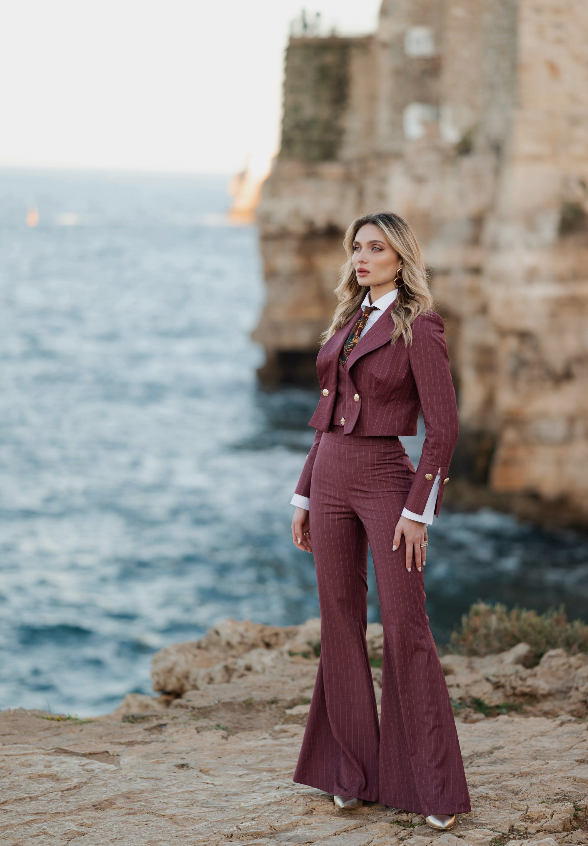 Tailleur tre pezzi Jolie gessato bordeaux chiaro