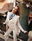 Tailleur Tre Pezzi Classic Bianco Gessato Riga Azzurra