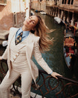 Tailleur Tre Pezzi Classic Bianco Gessato Riga Azzurra